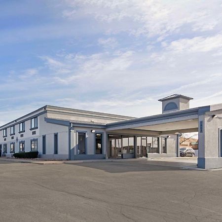 Quality Inn & Suites Bloomington University Area Экстерьер фото